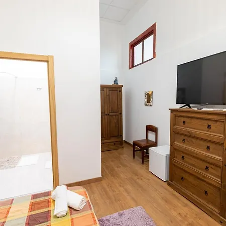 Santa Ana Guest house *